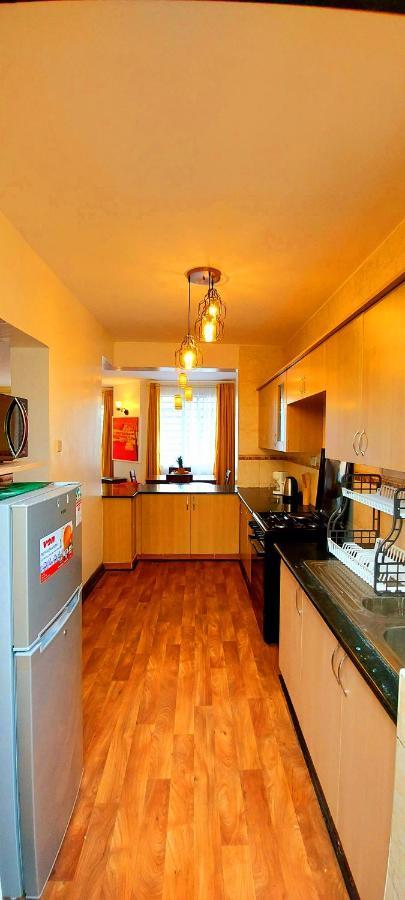 Little Green Room Homestay Near Jkia Airport & Sgr Railway Station Ναϊρόμπι Εξωτερικό φωτογραφία